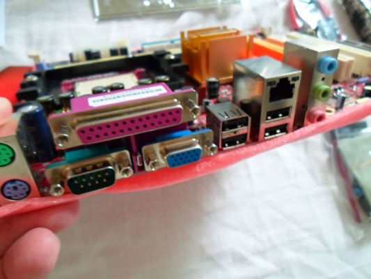 PCChips A31G S.754